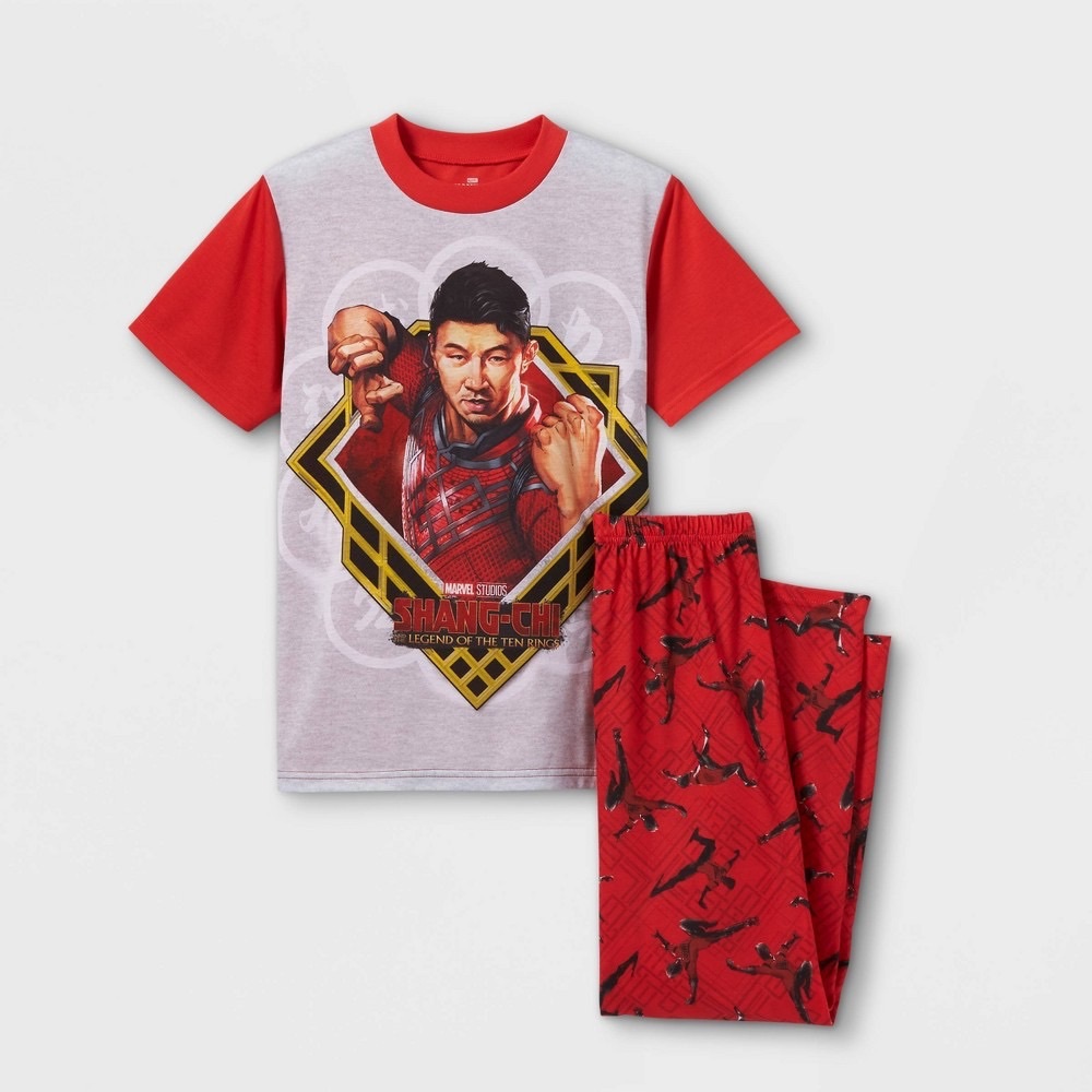 Marvel Shang Chi 2 pc Pajama Set Short Sleeve Top and Pants Red M NWT